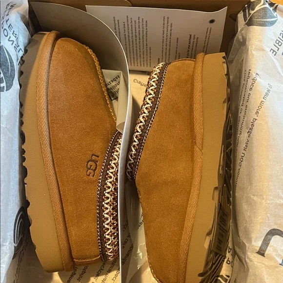 UGGTan Suede Slip-On Loafers - Picture 1 of 4